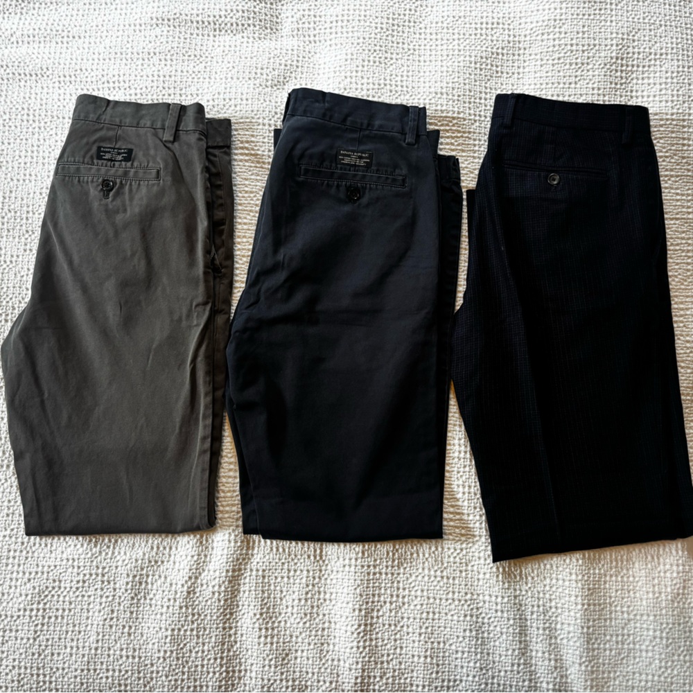 Banana Republic Men's Navy Blue and Gray Chinos Bundle